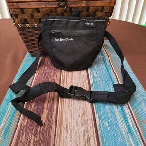 eBasics Dog Treat Pouch Training Treat Reward Black Color Pouch New Open Box